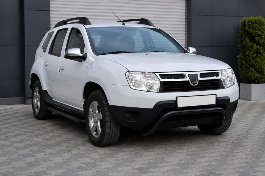 Dacia Duster 2008–2018 Predný ochranný rám ST011 Black (nerez) Fotografia 3