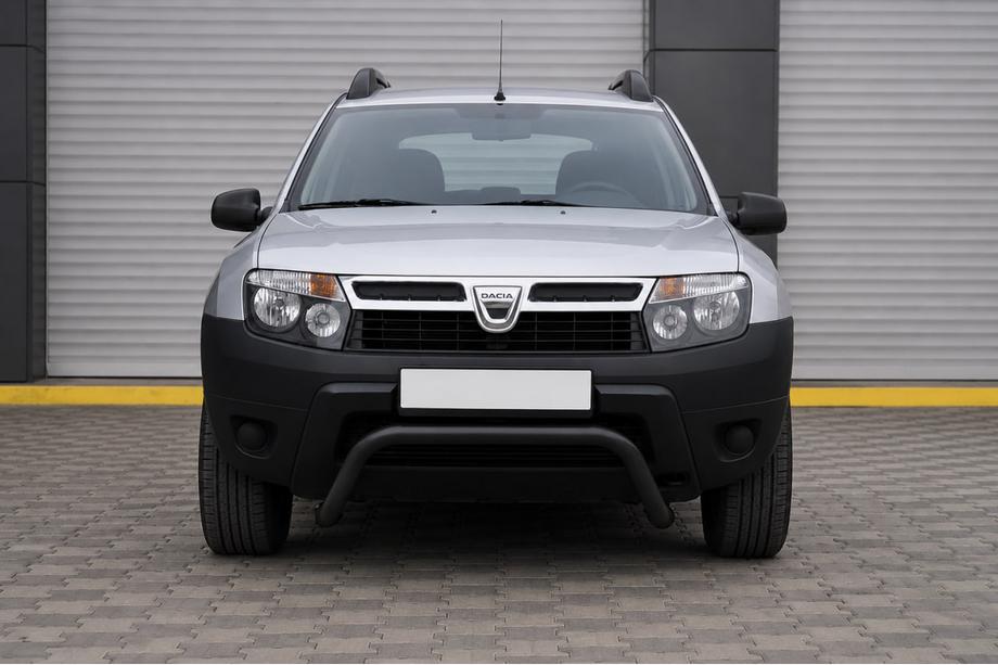 Dacia Duster 2008–2018 Predný ochranný rám ST011 Black (nerez) Fotografia 4