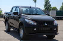 Mitsubishi L200 2015–2024 Predný ochranný rám ST014 Black (nerezová oceľ) fotografia 3