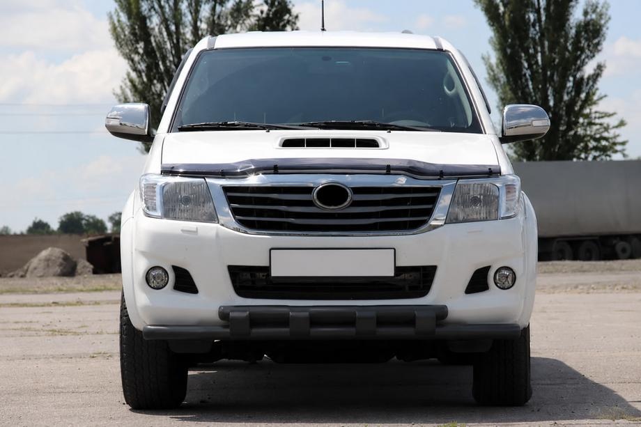 Toyota Hilux 2006–2015 Predný ochranný rám ST015 Black (nerez) Image