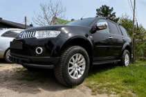 Mitsubishi Pajero Sport 2008–2015 Predný ochranný rám ST015 Black (nerez) fotografia 1