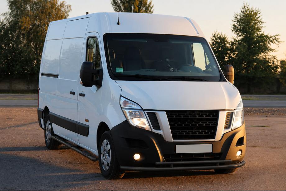 Renault Master 2011–2023 Predný ochranný rám ST016 Black (nerez) Image