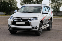 Mitsubishi Pajero Sport 2015– Predná ochrana ST016 Black (nerez) fotografia 2