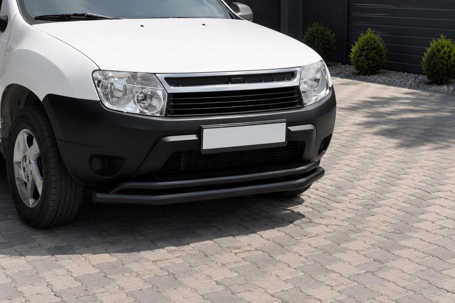 Renault Duster 2008–2017 Predný ochranný rám ST017 Black (nerez) Image