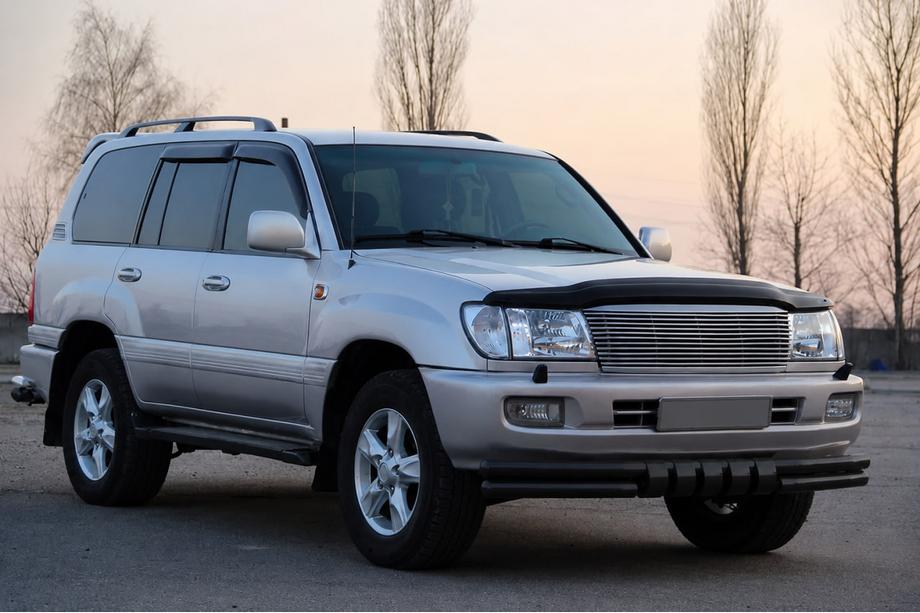 Toyota Land Cruiser 100 1998–2007 Predný ochranný rám ST015 Black (nehrdzavejúca oceľ) Fotografia 3