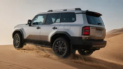 Toyota Land Cruiser Prado 250 2023– Sivé OEM strešné pozdĺžne nosiče (hliník) fotografia 1