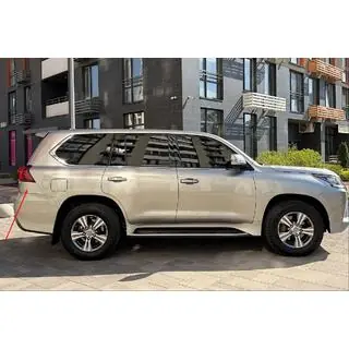 Lišta zadného nárazníka/ blatníka 2016-2021 (pod zadným svetlom) Lexus LX570/450d 2008–2022 fotografia 1