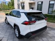 Toyota Rav 4 2019–2025 Integrované strešné lyžiny sivé OEM V2 (Hliník) fotografia 2