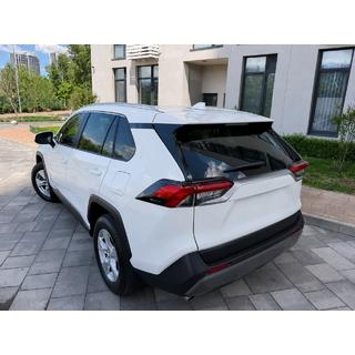 Integrované strešné lyžiny sivé OEM V2 (Hliník) Toyota Rav 4 2019–2025 fotografia 2