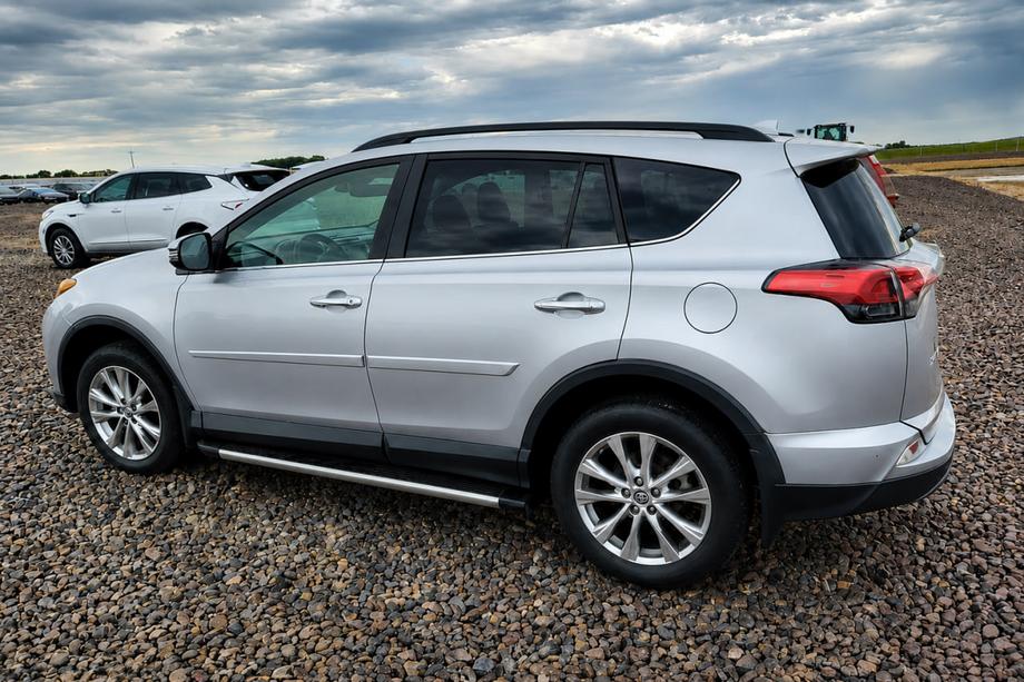 Toyota Rav 4 2019–2025 Čierne OEM strešné lyžiny (hliník) Image