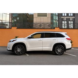 Integrované strešné lyžiny čierne OEM (ABS plast) Toyota Highlander 2013–2019 fotografia 2