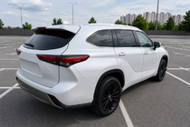 Toyota Highlander 2019– Sivé OEM strešné lyžiny (ABS plast) fotografia 2