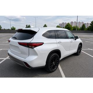 Sivé OEM strešné lyžiny (ABS plast) Toyota Highlander 2019– fotografia 2