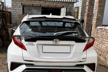 Toyota C-HR 2016–2023 Integrované strešné lyžiny sivé OEM (ABS plast, montáž lepením) fotografia 6