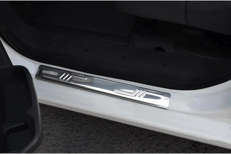 Peugeot Expert 2007–2016 Nerezové kryty prahov (Omsa, 2 ks) Image