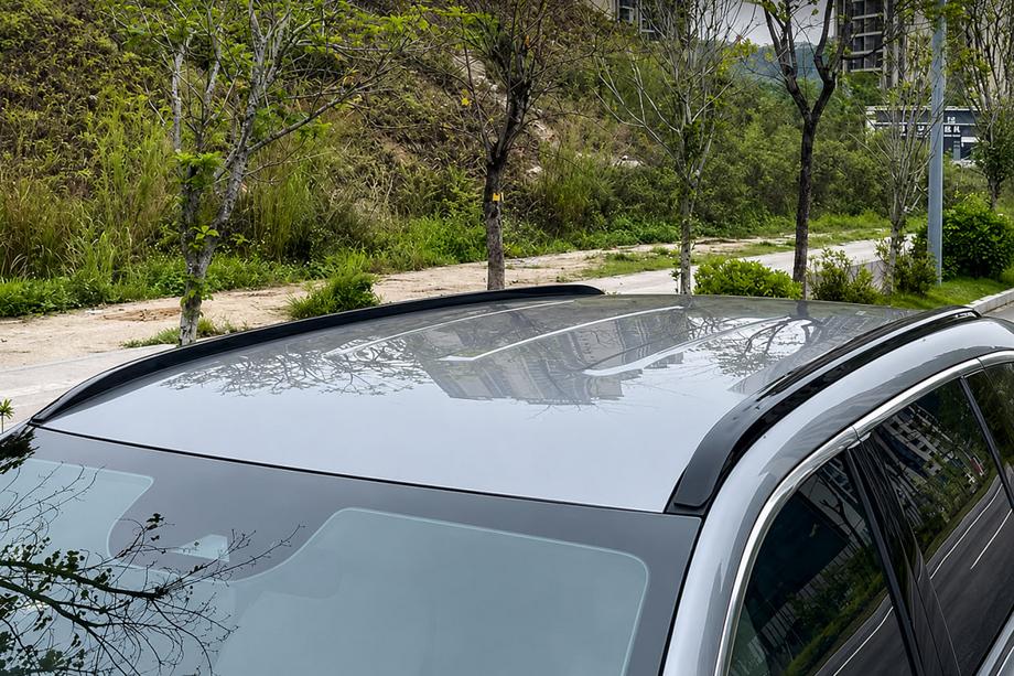 Toyota bZ3X 2025– Integrované strešné lyžiny čierne OEM (hliník) Image