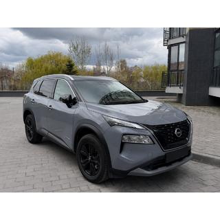 Integrované strešné lyžiny sivé OEM (ABS plast) Nissan X-trail T33/Rogue 2022– fotografia 1