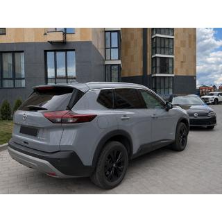 Integrované strešné lyžiny sivé OEM (ABS plast) Nissan X-trail T33/Rogue 2022– fotografia 3