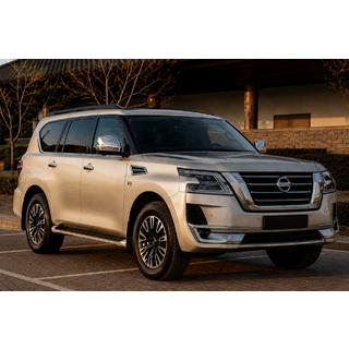 Čierne strešné lyžiny (hliník) Nissan Armada 2016–2024
