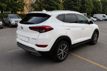 Hyundai Tucson TL 2016–2021 Integrované strešné lyžiny sivé OEM (ABS plast, montáž lepením) fotografia 1
