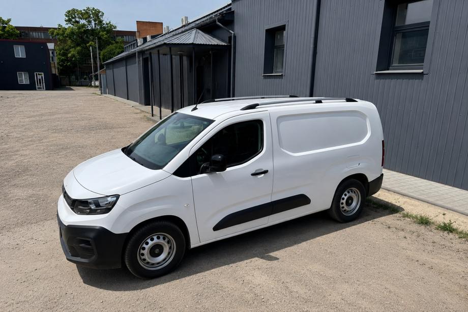 Citroen Berlingo/Multispace 2018– Chrómové strešné lyžiny (turecký dizajn) Fotografia 2