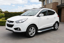 Hyundai IX-35 2010–2015 Bočné nášľapy Allmond White (2 ks, hliník) fotografia 1