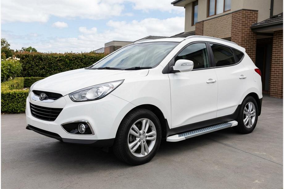 Hyundai IX-35 2010–2015 Bočné nášľapy Allmond White (2 ks, hliník) Image
