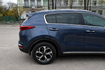 Kia Sportage 2015–2021 Integrované strešné lyžiny sivé OEM (ABS plast, montáž lepením) fotografia 2
