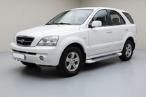 Kia Sorento I BL 2002–2009 Bočné nášľapy Allmond White (2 ks, hliník) fotografia 1