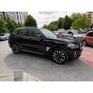 Integrované strešné lyžiny chróm OEM (hliník) BMW X3 G01 2018– fotografia 2