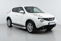 Nissan Juke 2010–2019 Bočné nášľapy Allmond White (2 ks, hliník) fotografia 1