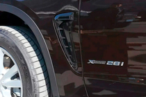 BMW X6 F16 2014–2019 Bočné mriežky na blatníky v štýle Black X6M F86 fotografia 7