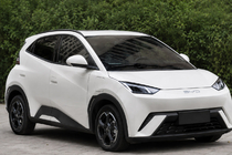 BYD Dolphin 2025– OEM strešné lyžiny čierne (ABS plast, montáž lepením) fotografia 1