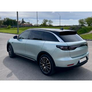 Sivé OEM strešné lyžiny (hliník, montáž lepením) Leapmotor C11 2021– fotografia 1