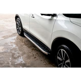 Bočné nášľapy BlackLine (2 ks, hliník) Nissan X-trail T32/Rogue 2014–2021 fotografia 1