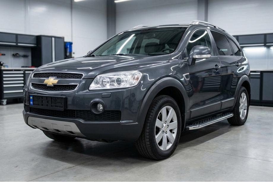 Chevrolet Captiva 2006–2019 Bočné nášľapy BlackLine (2 ks, hliník) 2016-2019 Image