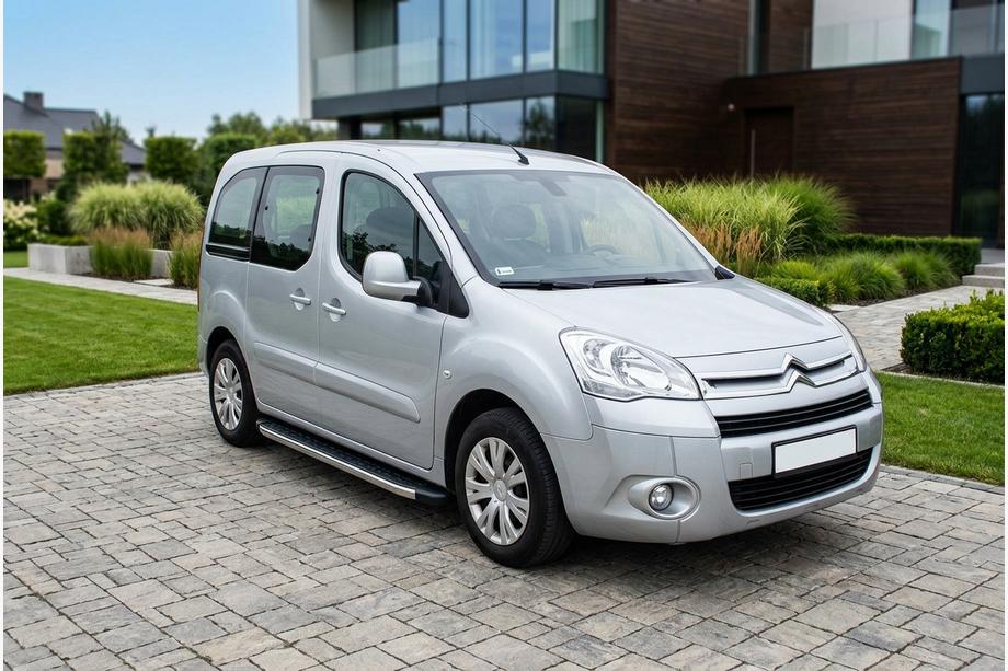 Citroen Berlingo 2008–2018 Bočné nášľapy BlackLine (2 ks, hliník) Image