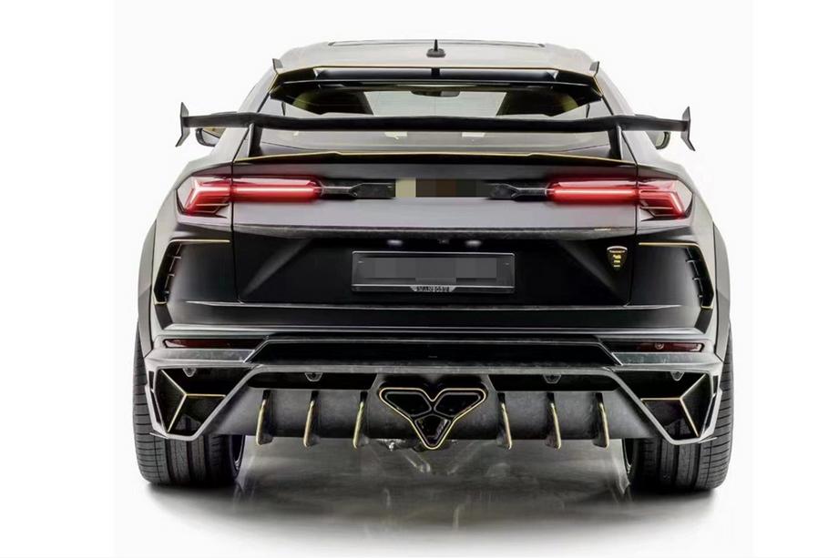 Lamborghini Urus 2018– Sada bodykitu MNSR DRY Carbon s výfukovým systémom (pre 2018-2022) Fotografia 2