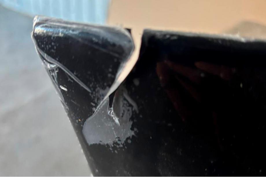 BMW 3 rad E90/E91 2005–2011 Výpredaj predný Flap lip DPT (pre E90 Base 2005-2008, čierny lesk, 2 ks) Fotografia 2