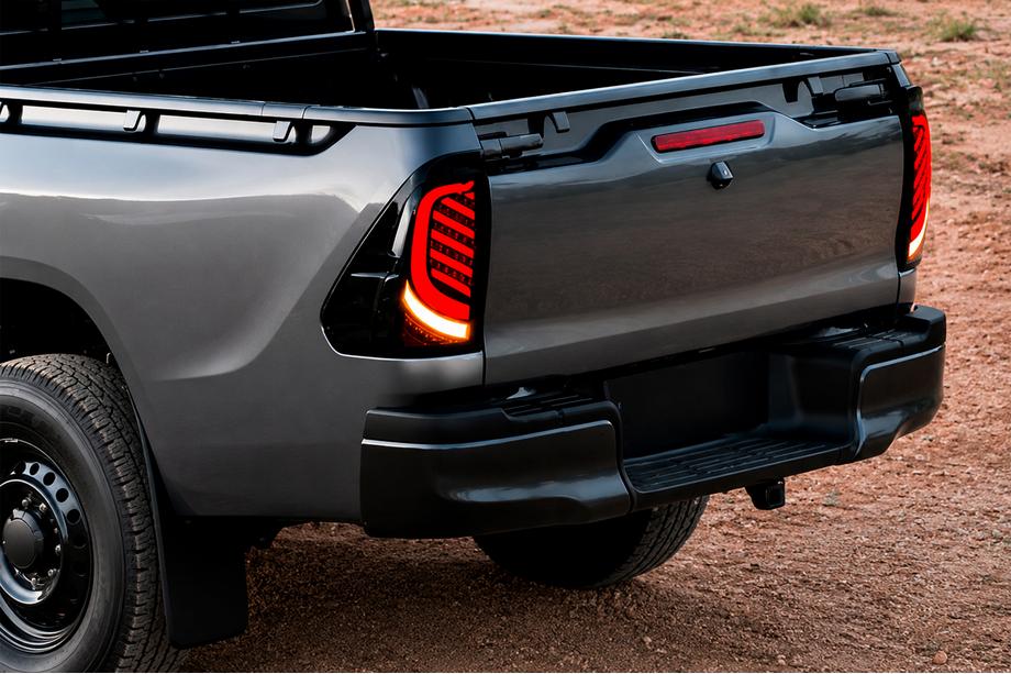 Toyota Hilux 2015– Zadné svetlá V1 (2 ks) Image