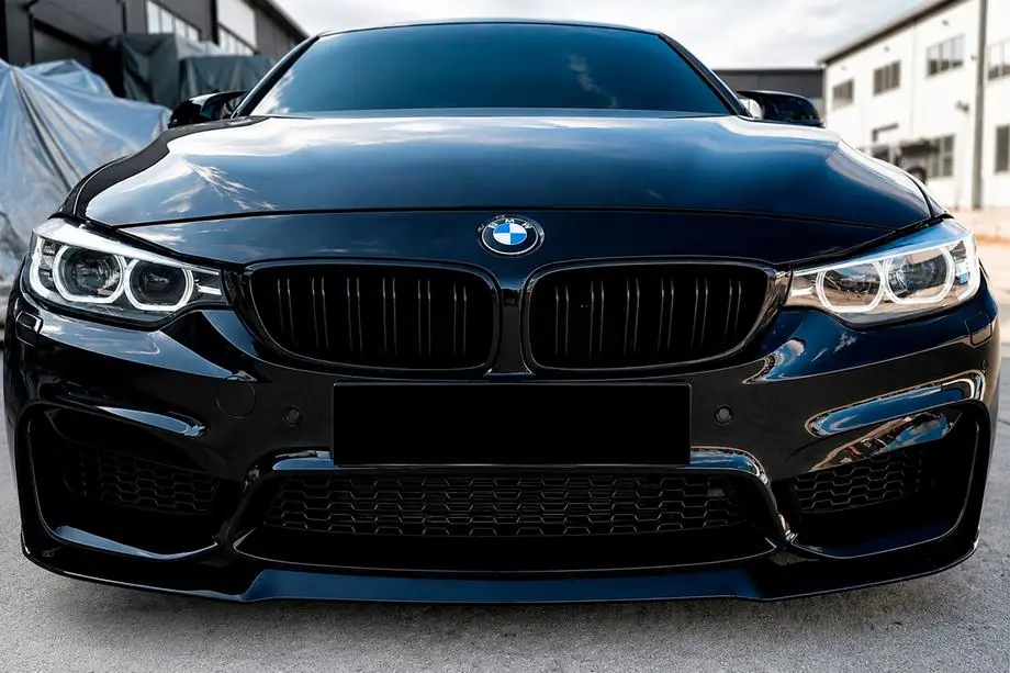 BMW 4 séria F32/F33/F36 2012–2020 Predný lip spojler CS-Style (pre M4, čierny lesk) Fotografia 3