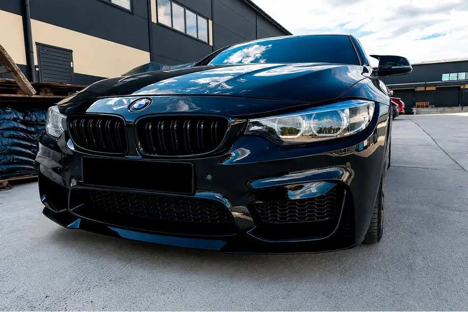 BMW 4 séria F32/F33/F36 2012–2020 Predný lip spojler CS-Style (pre M4, čierny lesk) Fotografia 1