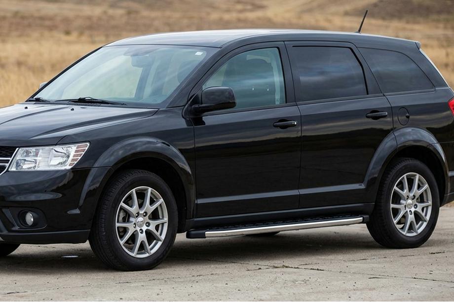 Fiat Freemont 2011–2016 Bočné nášľapy BlackLine (2 ks, hliník) Image