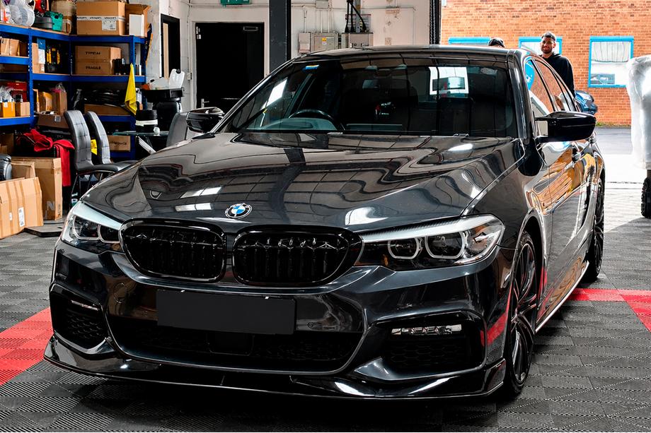 BMW 5. rad G30/G31 2017–2023 Lipa predného nárazníka Lip AC-Style (pre M-Sport 2017-2020, ABS) Fotografia 1