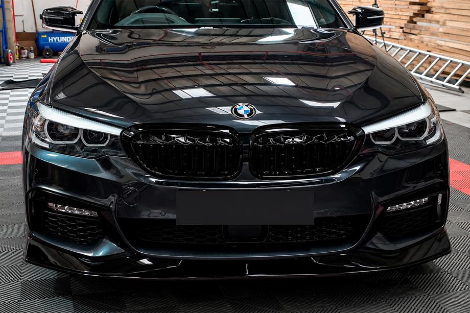 BMW 5. rad G30/G31 2017–2023 Lipa predného nárazníka Lip AC-Style (pre M-Sport 2017-2020, ABS) Fotografia 5