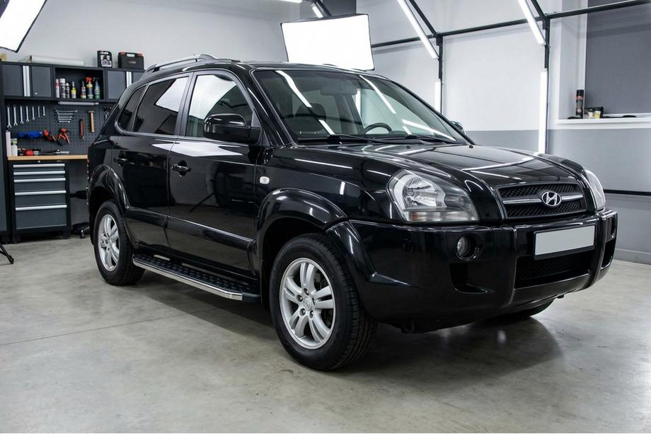 Hyundai Tucson JM 2004– Bočné nášľapy BlackLine (2 ks, hliník) Image