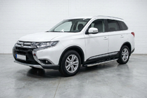 Mitsubishi Outlander 2012–2021 Bočné nášľapy BlackLine (2 ks, hliník) fotografia 1