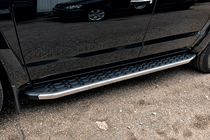 Volkswagen Amarok 2010–2022 Bočné nášľapy BlackLine (2 ks, hliník) fotografia 1