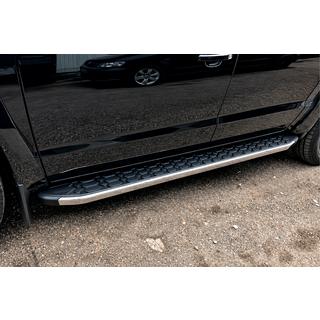 Bočné nášľapy BlackLine (2 ks, hliník) Volkswagen Amarok 2010–2022 fotografia 1