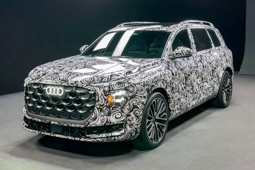 Audi Q9 sa chystá na debut: hlavný konkurent BMW X7 a Mercedes GLS